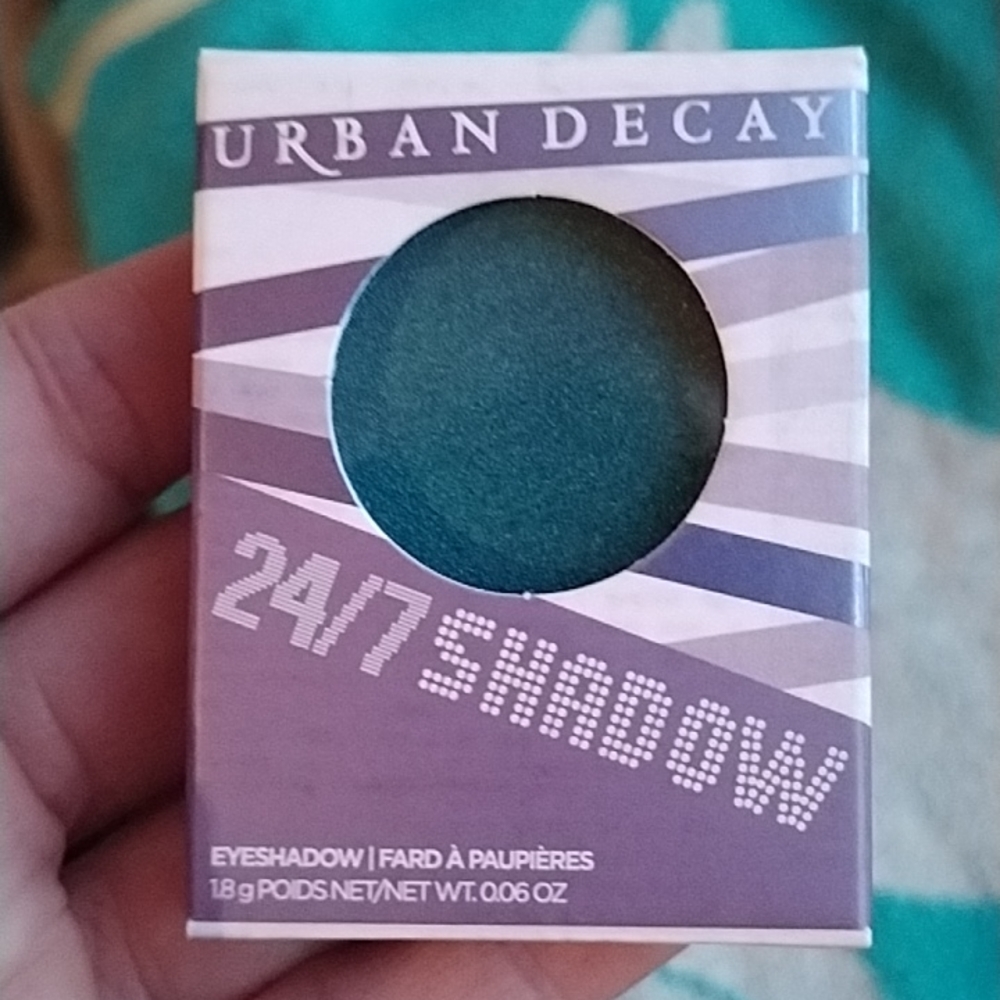 💜NWT Urban Decay 24/7 Shadow Eyeshadow